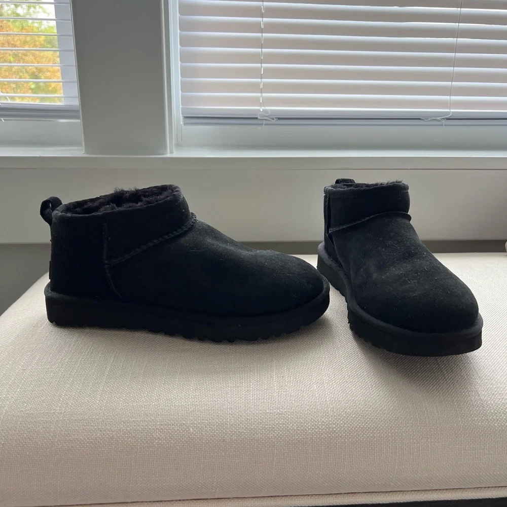 Black Ugg Women’s Classic Ultra Mini Boots